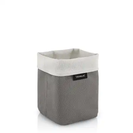 <p><span style="font-size: small;"><strong>BLOMUS Двулицев текстилен панер за съхранение ARA - S размер<br /></strong></span> • <strong>Височина</strong>: 12 см<br /> • <strong>Размери:</strong> 9 х 9 см<br />• <strong>Цвят: </strong>пясъчно и кафяво<br /> •<strong> Материал:</strong> синтетичен плат (Третон)<br /> • <strong>Производител: </strong>BLOMUS, Германия <br /><br /></p><br />Марка: BLOMUS <br />Модел: BLOMUS 68896<br />Доставка: 2-4 работни дни<br />Гаранция: 2 години