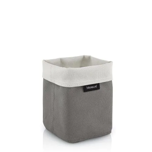 <p><span style="font-size: small;"><strong>BLOMUS Двулицев текстилен панер за съхранение ARA - S размер<br /></strong></span> • <strong>Височина</strong>: 12 см<br /> • <strong>Размери:</strong> 9 х 9 см<br />• <strong>Цвят: </strong>пясъчно и кафяво<br /> •<strong> Материал:</strong> синтетичен плат (Третон)<br /> • <strong>Производител: </strong>BLOMUS, Германия <br /><br /></p><br />Марка: BLOMUS <br />Модел: BLOMUS 68896<br />Доставка: 2-4 работни дни<br />Гаранция: 2 години