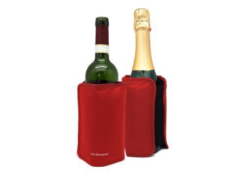 <p><strong><strong>Vin Bouquet </strong>Охладител за бутилки с гел - червен<br />• Размери на опаковката:</strong> 18.5 x 16 x 2 см.<br /><strong>• Тегло:</strong> 0,450 кг.<br /><strong>• Капацитет:</strong> за 1 бутилка<br /><strong>Производител: Vin Bouquet, Испания</strong></p><br />Марка: Vin Bouquet <br />Модел: VB FIE 365<br />Доставка: 2-4 работни дни<br />Гаранция: 2 години