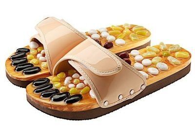 CASADA Масажни чехли за рефлексотерапия с естествени камъни - бежов цвят - размер S / № 35 - 36