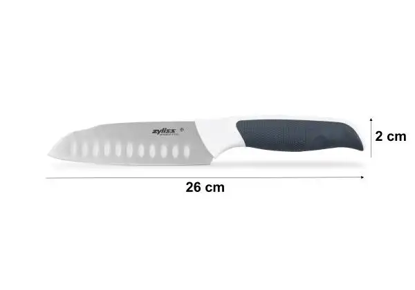 <br /><hr><br /><p>Ножът Mini Sanoiku от серия Comfort на Zyliss е с острие с дължина 13 см.  е лесен за използване – има перфектния размер за ежедневното приготвяне на храна. По цялата дължина на острието има вдлъбнатини, които не позволяват на храната да залепва по ножа.</p><p>Ергономичната дръжка е проектирана за максимален комфорт при ежедневна употреба. Тя стои удобно в ръката, което позволява здрав и стабилен захват дори при продължителна употреба.</p><p>Всеки нож има точки за контрол по време на рязане. В основата на острието, при дръжката, е точка за палеца на режещата ръка, която осигурява лесно направляване на ножа, баланс и контрол по време на работа. Точката в горната част на острието е за помощ от свободната ръка, за по-добър контрол при прецизно рязане.</p><p>Всички ножове се предлагат с предпазител за безопасно съхранение и за защита на острието, когато не се използват.</p><p><object width="600" height="350" data="https://www.youtube.com/v/H6zfZ4fjZ7A" type="application/x-shockwave-flash"><param name="src" value="https://www.youtube.com/v/H6zfZ4fjZ7A" /></object></p>