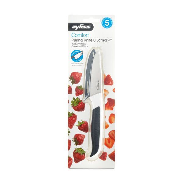<br /><hr><br /><p><span>Ножът за плодове и зеленчуци с острие с дължина 8,5 см. е един от най-често използваните ножове в ежедневното приготвяне на храна. Компактният размер е идеален за обелване и нарязване на различни плодове и зеленчуци.</span></p><p><span>Ергономичната дръжка е проектирана за максимален комфорт при ежедневна употреба. Тя стои удобно в ръката, което позволява здрав и стабилен захват дори при продължителна употреба.</span></p><p><span>Всеки нож има точки за контрол по време на рязане. В основата на острието, при дръжката, е точка за палеца на режещата ръка, която осигурява лесно направляване на ножа, баланс и контрол по време на работа. Точката в горната част на острието е за помощ от свободната ръка, за по-добър контрол при прецизно рязане.</span></p><p><span>Всички ножове се предлагат с предпазител за безопасно съхранение и за защита на острието, когато не се използват. </span></p><p><object width="600" height="350" data="https://www.youtube.com/v/H6zfZ4fjZ7A" type="application/x-shockwave-flash"><param name="src" value="https://www.youtube.com/v/H6zfZ4fjZ7A" /></object></p>