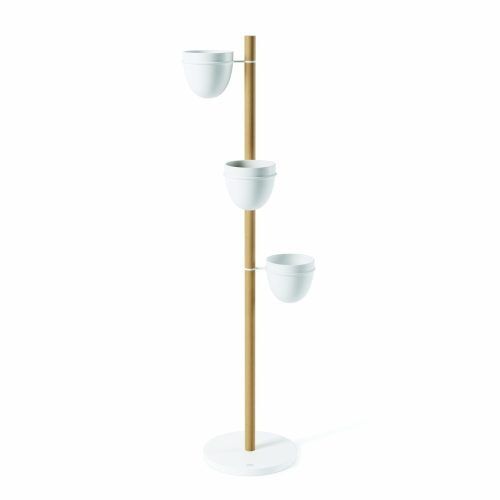 <p><span style="font-size: small;"><strong>UMBRA Свободностоящ цветарник с 3 бр.саксии “FLORISTAND“ <br />• </strong></span><strong>Цвят:</strong> бял / натурално дърво<br />• <strong>Размер на основата:</strong> Ø 44 cm <br />• <strong>Височина:</strong> 140 см<br />• <strong>В комплект с 3 бр саксии / кашпи<br />• Размер на кашпите: </strong>Ø 15 см<br /><strong>• Размери на опаковката: </strong>67 х 34 х 17 см<br /><strong>• Тегло: </strong>3,400 кг<br />• <strong>Материал:</strong> меламин, дърво<br /><strong>Производител: UMBRA / Канада</strong><br /> <em><strong>DESIGN: UMBRA STUDIO</strong></em></p><br />Марка: Umbra HK Limited <br />Модел: UMBRA 1013880-668<br />Доставка: 2-4 работни дни<br />Гаранция: 2 години