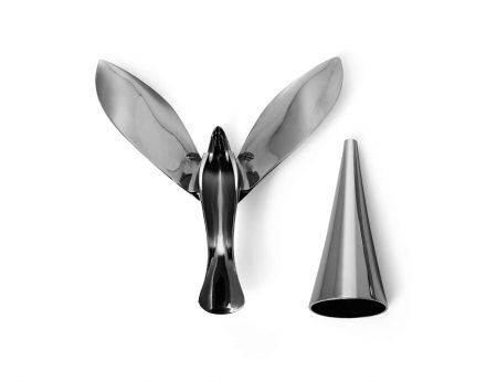 <p><span style="font-size: small;"><strong>UMBRA Отварачка за бутилки "TIPSY"</strong></span><br />• <strong>Цвят:</strong> титан<br />• <strong>Размери</strong>: 13 х 13 x 11 cм<br />• <strong>Размери на опаковката:</strong> 20 х 14 х 5 см <br />• <strong>Тегло</strong>: 0,300 кг<br />• <strong>Материал:</strong> чугун <br /><strong>Производител: </strong>UMBRA / Канада <br /><strong><em>DESIGN: EVAN DEMCZUK & UMBRA STUDIO</em></strong></p><br />Марка: Umbra HK Limited <br />Модел: UMBRA 1013387-624<br />Доставка: 2-4 работни дни<br />Гаранция: 2 години