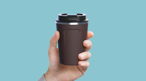 <br /><hr><br />Това, което прави тази чаша уникална, е компактният размер, който лесно се побира под машините за кафе, както и в стандартен държач за чаши (за кола). Чашата има двойни изолирани с вакуум стени и ще запази кафето, горещия шоколад или чая горещо за 12.часа.Матовото покритие и вдлъбнатите страни Ви гарантират удобство при носене и комфорт когато пиете от чашата.Лесно свалящ се капак с уплътнение, гарантиращо невъзможност от разливане.