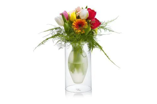 <p><span style="font-size: small;"><strong>PHILIPPI Стъклена ваза “ESMERALDA“-M размер</strong></span><br /><strong>• Материал:</strong> Стъкло: транспарент + мат<br /><strong>• Размери:</strong> Ø 13 см / 24 см (h)<strong><br />• Производител: PHILIPPI / Германия<br /></strong><strong style="font-size: medium;"><em>Design: Prof. Andreas Ostwald</em></strong></p><br />Марка: PHILIPPI <br />Модел: PH 149003<br />Доставка: 2-4 работни дни<br />Гаранция: 2 години