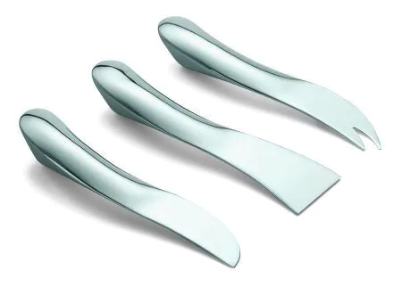 <p><span style="font-size: large;">Комплект  за сирена WAVE</span>
<p><strong>Материал:</strong> Полирана неръждаема стомана, дървена кутия
<p><strong>Размер: 18 см (L)</strong>
<p><span style="font-size: small;"><strong><em>Design: Lankee Mok</em></strong></span><br />Марка: PHILIPPI <br />Модел: PH 189001<br />Доставка: 2-4 работни дни<br />Гаранция: 2 години