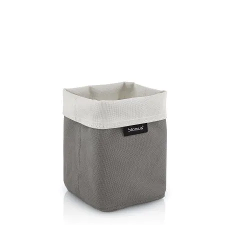 <p><span style="font-size: small;"><strong>BLOMUS Двулицев текстилен панер за съхранение ARA - S размер<br /></strong></span> • <strong>Височина</strong>: 12 см<br /> • <strong>Размери:</strong> 9 х 9 см<br />• <strong>Цвят: </strong>пясъчно и кафяво<br /> •<strong> Материал:</strong> синтетичен плат (Третон)<br /> • <strong>Производител: </strong>BLOMUS, Германия <br /><br /></p><br />Марка: BLOMUS <br />Модел: BLOMUS 68896<br />Доставка: 2-4 работни дни<br />Гаранция: 2 години