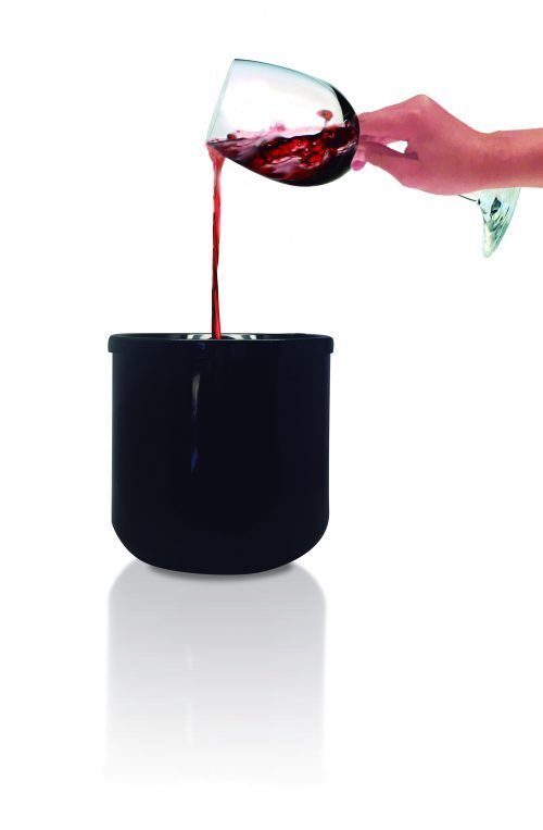 <p><span style="font-size: medium;"><em><strong>Плювалник за дегустация на вино</strong>
<p>Размери на опаковката: 20 см/ 20 см/ 20 ам.<br />Материал: Пластмаса<br />Тегло: 0,149 кг.<br />Производител: <strong>Vin Bouquet, Испания</strong><br />Марка: Vin Bouquet <br />Модел: VB FIA 103<br />Доставка: 2-4 работни дни<br />Гаранция: 2 години
