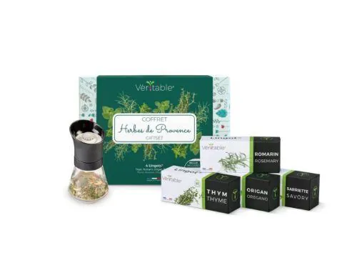 <p><strong>VERITABLE Подаръчен сет “HERBES DE PROVENCE“ с 4 бр. пълнители Lingot® и мелничка</strong><br /><strong>• Комплектът съдържа:</strong><br /><strong> - </strong><a title="мащерка" href="https://www.vip-giftshop.com/lingotr-thyme-organic-mascherka.html" target="_blank">Мащерка</a><strong><br /></strong> - <a title="риган" href="https://www.vip-giftshop.com/lingotr-oregano-organic-rigan.html" target="_blank">Риган</a><br /><strong> - </strong><a title="розмарин" href="https://www.vip-giftshop.com/lingotr-rosemary-rozmarin.html" target="_blank">Розмарин</a><strong><br /></strong> - <a title="чубрица" href="https://www.vip-giftshop.com/lingotr-savory-organic-chubrica.html" target="_blank">Чубрица</a><br /> - Мелничка <strong>CrushGrind Véritable® </strong><br /><strong>• Органични семена<br /></strong><strong>• 100 % биоразградим<br /></strong><strong>• 100 % компостируем<br /></strong><strong>• Състав: 70% кокосов торф; 30% торф; тор; семена;<br /></strong><strong>• НЕ СЪДЪРЖА ПЕСТИЦИДИ!<br /></strong><strong>• НЕ СЪДЪРЖА ГМО!<br /></strong><strong>За употреба с домашни градини VERITABLE®<br /></strong><strong>Производител: VERITABLE® / Франция<br /></strong><strong>Инструкции за отглеждане:</strong> <span style="color: #ff0000;">(Виж. ПРИКАЧЕНИ ФАЙЛОВЕ)</span></p><br />Марка: VERITABLE <br />Модел: KIT-HERPLING-EU-72<br />Доставка: 2-4 работни дни<br />Гаранция: 2 години