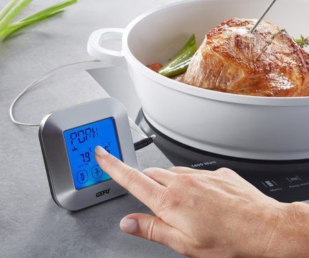 <p><strong>GEFU Универсален кухненски термометър “PUNTO“<br />• Подходящ за скара, фурна и печка<br />• С предварително зададени температури за говеждо, свинско, риба, телешко, пилешко, пуешко, агнешко и бургери<br />• Таймер до 99 минути и 59 секунди<br />• Алармена функция <br />• Температурен диапазон:</strong> от 0º С до 300° C /  32º F до 550° F <strong><br />• Размери: </strong>8,5 х 8,5 х 2,4 см (ДхШхВ)<strong><br />• Материал:</strong> висококачествена неръждаема стомана / пластмаса<br /><strong>• Интегриран магнит</strong><br /><strong>Производител: GEFU / Германия</strong></p><br />Марка: GEFU - GERMANY <br />Модел: GEFU 21790<br />Доставка: 2-4 работни дни<br />Гаранция: 2 години