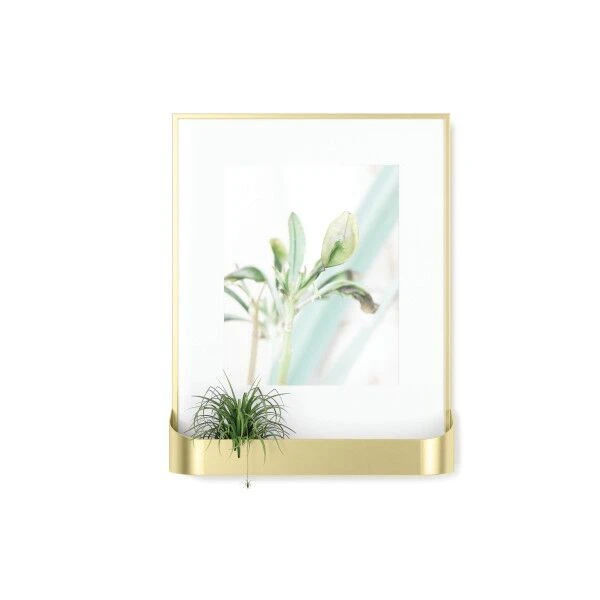 UMBRA Рамка за снимки с поставка за аксесоари “MATINEE“ – цвят месинг – за снимки 20х25 см.