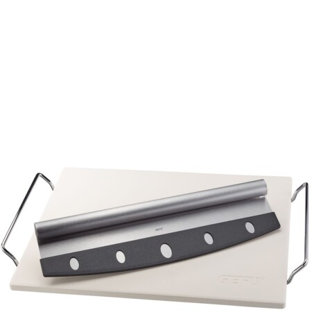 <p><strong>GEFU Комплект за пица “DARIOSO“ - 3 части<br />• В комплекта: <br /></strong>- метална стойка за каменна плоча <br />- каменна плоча за печене и сервиране<br />- нож за рязане на пица / мецалуна<br />• <strong>Материал:</strong> висококачествена неръждаема стомана / керамика (кордиерит)<br /> • <strong>Размери: <br /></strong>- каменна плоча: 38 х 30 х 1 см<br />- стоманена подложка<br />- нож за пица: 35 х 9,8 х 2,6 см<br /><strong>• Подходящ за фурна и барбекюта на газ и въглища</strong><br /><strong>• Само ножът за пица е подходящ за съдомиялна машина<br /></strong><strong>Производител: GEFU / Германия</strong></p><br />Марка: GEFU - GERMANY <br />Модел: GEFU 14430<br />Доставка: 2-4 работни дни<br />Гаранция: 2 години