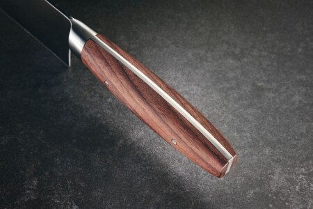 <p><strong>GEFU Универсален нож “ENNO“</strong><br /><strong>• 100% произведено в Солинген (Германия)<br />• Отлични режещи свойства<br />• Дълготрайна острота<br />• Перфектен баланс<br />• Висока ефективност при рязане<br />• Първокласно качество на острието SOLINGEN:<br /> - висококачествена немска стомана за ножове тип 1.4116<br /> - със студено закаляване<br /> - ръчно заточване<br /> - с твърдост (по Рокуел)- HRC 57<br />• Ергономична дръжка от естествено орехово дърво<br />• Благодарение на късото си, заострено острие, той е идеален за рязане на месо, зеленчуци и фини разфасовки<br /></strong><strong>• Материал:</strong> острие от немска стомана / дърво орех<br /><strong>• Дължина на острието: </strong>13,5 см<br /> <strong>• Размери: </strong>24,6 х 2 х 2,6 см ( ДхШхВ)<br /><strong>• Тегло:</strong> 0,095 кг<br /><strong>• НЕ Е ПОДХОДЯЩ  за съдомиялна машина<br /></strong><strong>Производител: GEFU / Германия<br /><br /><br /></strong></p><br />Марка: GEFU - GERMANY <br />Модел: GEFU 14004<br />Доставка: 2-4 работни дни<br />Гаранция: 2 години