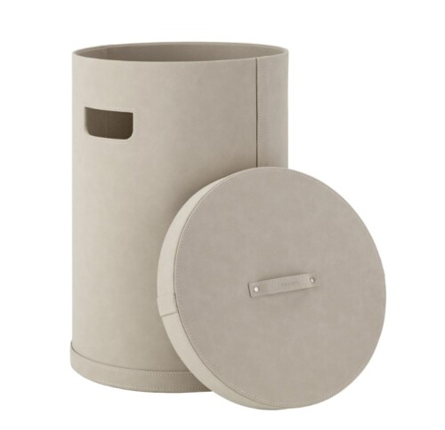 <p><span style="font-size: small;"><strong>BLOMUS Кош за пране “SAHLA“, размер М </strong></span><br />• <strong>Размер:</strong> Ø 35 см<br /> • <strong>Височина: </strong>51 см<br /><strong>• Цвят:</strong> опушено бежово (Nomad) <br /><strong>• Вместимост: </strong>50 литра<br /> •<strong> Материал:</strong> изкуствена кожа<br /><strong>• Производител:</strong> BLOMUS, Германия <br /><em><strong>DESIGN:</strong> <strong>Studio blomus</strong></em></p><br />Марка: BLOMUS <br />Модел: BLOMUS 67226<br />Доставка: 2-4 работни дни<br />Гаранция: 2 години