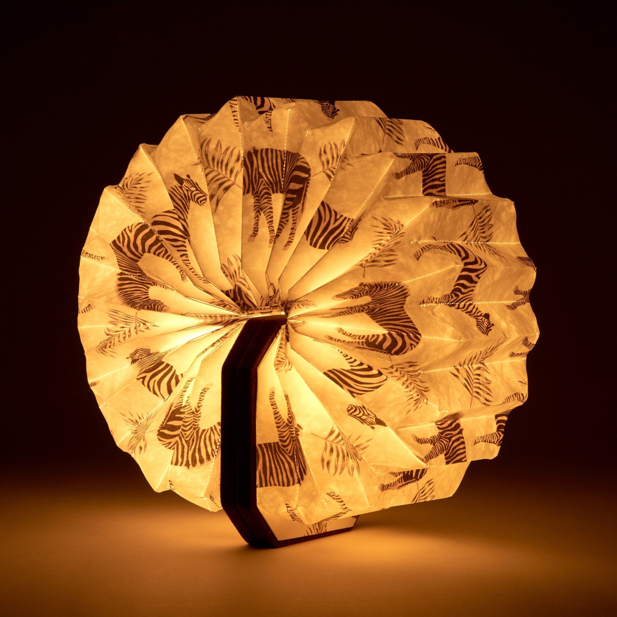 GINGKO Смарт лампа акордеон – кафяво кадифе и зебри