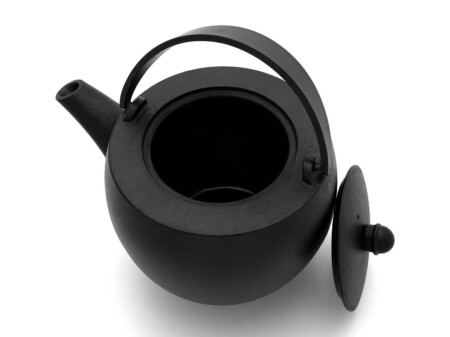 <p><strong>BREDEMEIJER Сет чугунен чайник “Sencha“ с приставка за подгряване - 1,2 л.- черен</strong><br /><strong>• Размери: </strong><span>20</span><span> х 15,2 х 19,2 см </span><br /><strong>• Цвят: </strong><span>черен</span><br /><strong>• Материал: </strong><span>висококачествен чугун, неръждаема стомана</span><br /><strong>• Вместимост:</strong><span> 1,2 л.<br /><strong>• Тегло:</strong> 4,250 кг.</span><br /><strong>• С филтър за чай от неръждаема стомана</strong><br /><strong>• Бранд: BREDEMEIJER</strong><br /><strong>Производител: Bredemeijer Group / Нидерландия </strong></p><br />Марка: Bredemaijer Group <br />Модел: BR 153017<br />Доставка: 2-4 работни дни<br />Гаранция: 2 години