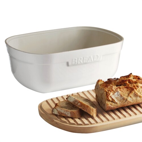 <p><span style="color: #000000;"><strong>EMILE HENRY Керамична кутия за хляб с дъска за рязане "BREAD BOX" </strong></span><br /><span style="color: #000000;">• </span><strong><span style="color: #000000;">Материал на основата:</span>  <span style="color: #ff0000;">HR® Ceramic (High Resistance) <span style="color: #000000;">/ </span></span></strong><span style="color: #ff0000;"><span style="color: #000000;">Високо устойчива керамика</span></span><strong><span style="color: #ff0000;"><br /><span style="color: #000000;">• Без съдържание на олово, кадмий и никел</span><br /><span style="color: #000000;">• Външен размер вкл.дръжките: </span></span></strong><span style="color: #ff0000;"><span style="color: #000000;">35,5 х 24,5 х 15,8 см</span></span><span style="color: #ff0000;"><br /><strong><span style="color: #000000;">• Вътрешен размер: </span></strong><span style="color: #000000;">32,5 х 22 х 12,5 см<br /></span></span><span style="color: #ff0000;"><span style="color: #000000;">• <strong>Вместимост:</strong> 6,5 литра</span><br /><span style="color: #000000;"><strong>• Тегло: </strong>3,9 кг</span><br /><span style="color: #000000;">•<strong> Размери на опаковката:</strong> 43,5 х 31,5 х 19 см (ДхШхВ)</span><br /><span style="color: #000000;">• <strong>Тегло с опаковката:</strong> 4,4 кг</span><br /><span style="color: #000000;">• <strong>Цвят: </strong>червен</span><br /><span style="color: #000000;">• <strong>Основата е подходяща за съдомиялна машина</strong><br />• <strong>Капакът </strong></span><strong>НЕ Е</strong><span style="color: #000000;"><strong> подходящ за съдомиялна машина</strong></span><br /><strong><span style="color: #000000;">Производител: EMILE HENRY / Франция</span></strong></span></p><br />Марка: Emile Henry <br />Модел: EH 8750-34<br />Доставка: 2-4 работни дни<br />Гаранция: 2 години