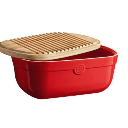 <p><span style="color: #000000;"><strong>EMILE HENRY Керамична кутия за хляб с дъска за рязане "BREAD BOX" </strong></span><br /><span style="color: #000000;">• </span><strong><span style="color: #000000;">Материал на основата:</span>  <span style="color: #ff0000;">HR® Ceramic (High Resistance) <span style="color: #000000;">/ </span></span></strong><span style="color: #ff0000;"><span style="color: #000000;">Високо устойчива керамика</span></span><strong><span style="color: #ff0000;"><br /><span style="color: #000000;">• Без съдържание на олово, кадмий и никел</span><br /><span style="color: #000000;">• Външен размер вкл.дръжките: </span></span></strong><span style="color: #ff0000;"><span style="color: #000000;">35,5 х 24,5 х 15,8 см</span></span><span style="color: #ff0000;"><br /><strong><span style="color: #000000;">• Вътрешен размер: </span></strong><span style="color: #000000;">32,5 х 22 х 12,5 см<br /></span></span><span style="color: #ff0000;"><span style="color: #000000;">• <strong>Вместимост:</strong> 6,5 литра</span><br /><span style="color: #000000;"><strong>• Тегло: </strong>3,9 кг</span><br /><span style="color: #000000;">•<strong> Размери на опаковката:</strong> 43,5 х 31,5 х 19 см (ДхШхВ)</span><br /><span style="color: #000000;">• <strong>Тегло с опаковката:</strong> 4,4 кг</span><br /><span style="color: #000000;">• <strong>Цвят: </strong>червен</span><br /><span style="color: #000000;">• <strong>Основата е подходяща за съдомиялна машина</strong><br />• <strong>Капакът </strong></span><strong>НЕ Е</strong><span style="color: #000000;"><strong> подходящ за съдомиялна машина</strong></span><br /><strong><span style="color: #000000;">Производител: EMILE HENRY / Франция</span></strong></span></p><br />Марка: Emile Henry <br />Модел: EH 8750-34<br />Доставка: 2-4 работни дни<br />Гаранция: 2 години