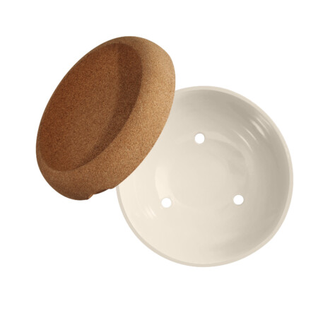 <p><strong>EMILE HENRY Керамична купа / фруктиера с корков капак "DEEP STORAGE BOWL" </strong> <br />• <strong>Ръчно изработена от 100% естествени материали<br /></strong><strong>• Висока устойчивост на надраскване <br /></strong>• <strong>Материал: </strong>керамика, корк<br />• <strong>Без съдържание на олово, кадмий и никел</strong><br />• <strong>Външен размер:</strong> 27 х 18,5 см (ДхВ)<br />• <strong>Вътрешен размер: </strong>25,5 х 13 см (ДхВ)<strong><br /></strong>• <strong>Вместимост:</strong> 4,7 литра<br />• <strong>Тегло:</strong> 2,23 кг<br />• <strong>Размери на опаковката:</strong> 29 х 28 х 17 см (ДхШхВ)<br />• <strong>Цвят:</strong> екрю<br /><strong>• Керамичната част е подходяща за почистване в съдомиялна машина</strong><br /><strong>Производител: EMILE HENRY / Франция</strong></p><br />Марка: Emile Henry <br />Модел: EH 8764-02<br />Доставка: 2-4 работни дни<br />Гаранция: 2 години