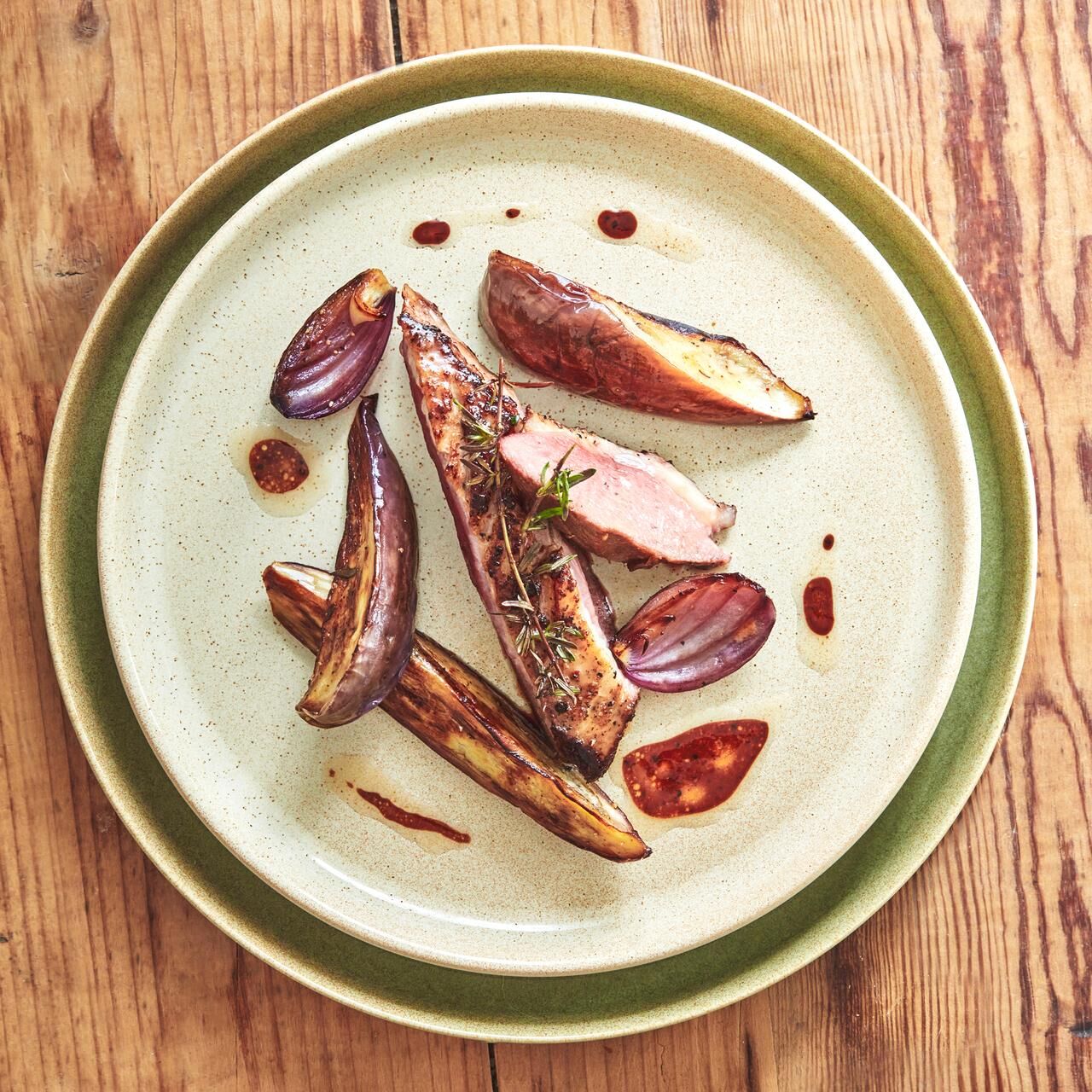 EMILE HENRY Керамична чиния Ø 18 – цвят бледозелен / екрю