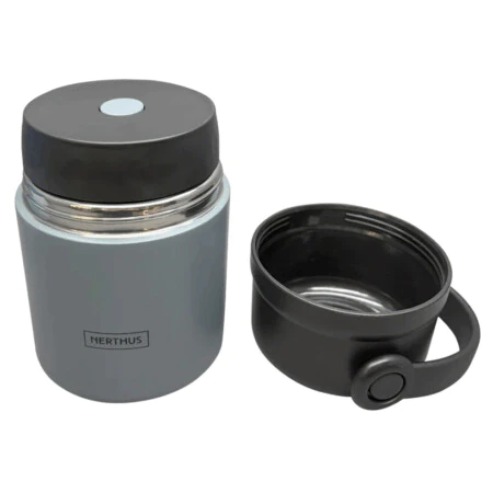 <p><strong>Nerthus Двустенен термос за храна с дръжка - сив - 650 мл.</strong><br /><span>• </span><strong>Тегло:</strong><span> 0,431 кг.</span><br /><span>• </span><strong>Капацитет:</strong><span> 0,650 мл.</span><br /><span>• </span><strong>Размери: </strong><span>Ø <span>10,5 x 16,5 см.</span></span><br /><span>• </span><strong>Материал:</strong><span> Неръждаема стомана, пластмаса</span><br /><span>• </span><strong>Цвят:</strong><span> Сив</span><br /><strong>Производител: Vin Bouquet, Испания</strong></p><br />Марка: Vin Bouquet <br />Модел: VB FIH 1462<br />Доставка: 2-4 работни дни<br />Гаранция: 2 години