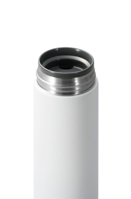 <p><strong>KYOCERA Двустенен термос с вакуумна изолация “Slim“ - 500 мл. - бял</strong><br /><strong>• Материал:</strong><span> неръждаема стомана, керамика</span><br /><strong>• Размери: </strong><span>Ø 7 x 28 см.<br /><strong>• Тегло:</strong> 0,280 кг. <br /><strong>• Вместимост: </strong>500 мл.<br /><strong>• </strong></span><strong>Без PFAS (PTFE, PFOA) и BPA</strong><br /><strong>• Цвят:</strong><span> бял</span><br /><strong>• Не е подходяща за съдомиялна машина<br /></strong><strong>Производител: KYOCERA / Япония</strong></p><br />Марка: KYOCERA <br />Модел: Kyocera MB-17S-WH SLIM<br />Доставка: 2-4 работни дни<br />Гаранция: 2 години