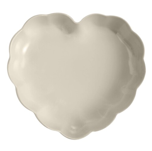 <p><span style="color: #000000;"><strong>EMILE HENRY Керамична форма за печене сърце "MADELEINE HEART DISH"</strong></span><br /><span style="color: #000000;">• <strong>Ръчно изработена от 100% естествени материали<br />• Устойчива на температури: </strong>- 20º С до + 270º С<strong><br />• Равномерно разпределение на топлината<br />• Задържа топлината на ястието по-дълго от обикновените съдове<br />• Висока устойчивост на надраскване <br /></strong>• </span><strong><span style="color: #000000;">Материал:</span>  <span style="color: #ff0000;">HR® Ceramic (High Resistance) <span style="color: #000000;">/ </span></span></strong><span style="color: #ff0000;"><span style="color: #000000;">Високо устойчива керамика</span></span><strong><span style="color: #ff0000;"><span style="color: #000000;"> / </span><br /><span style="color: #000000;">• Без съдържание на олово, кадмий и никел</span><br /><span style="color: #000000;">• Размери: </span></span></strong><span style="color: #ff0000;"><span style="color: #000000;">26,5 х 24,5 х 6,5</span></span><span style="color: #ff0000;"><span style="color: #000000;"> см</span></span><span style="color: #ff0000;"><br /></span><span style="color: #ff0000;"><span style="color: #000000;"><strong>• Максимална вместимост: </strong>2 литра<br /><strong>• Използваема вместимост:</strong> 1,8 литра<br /></span><span style="color: #000000;"><strong>• Тегло: </strong>1 кг</span><br /><span style="color: #000000;">• <strong>Цвят: </strong>екрю</span><br /><span style="color: #000000;">• <strong>Подходяща за: </strong>фурна / микровълнова фурна / фризер / съдомиялна машина</span><br /><strong><span style="color: #000000;">Производител: EMILE HENRY / Франция</span></strong></span></p><br />Марка: Emile Henry <br />Модел: EH 6153-02<br />Доставка: 2-4 работни дни<br />Гаранция: 2 години