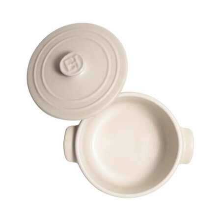 <p><span style="color: #000000;"><strong>EMILE HENRY Керамично гювече “SOLO“ </strong></span><br /><span style="color: #000000;">• <strong>Ръчно изработено от 100% естествени материали<br />• Устойчиво на температури: </strong>- 20º С до + 270º С<strong><br />• Равномерно разпределение на топлината<br />• Задържа топлината на ястието по-дълго от обикновените съдове<br />• Висока устойчивост на надраскване <br /></strong>• </span><strong><span style="color: #000000;">Материал:</span>  <span style="color: #ff0000;">HR® Ceramic (High Resistance) <span style="color: #000000;">/ </span></span></strong><span style="color: #ff0000;"><span style="color: #000000;">Високо устойчива керамика</span></span><strong><span style="color: #ff0000;"><span style="color: #000000;"> / </span><br /><span style="color: #000000;">• Без съдържание на олово, кадмий и никел</span><br /><span style="color: #000000;">• Размери: </span></span></strong><span style="color: #ff0000;"><span style="color: #000000;">17 х</span></span><span style="color: #ff0000;"><span style="color: #000000;"> 13,5</span></span><span style="color: #ff0000;"><span style="color: #000000;"> х 9,5</span></span><span style="color: #ff0000;"><span style="color: #000000;"> см</span></span><span style="color: #ff0000;"><br /></span><span style="color: #ff0000;"><span style="color: #000000;"><strong>• Максимална вместимост: </strong>0,65 литра<br /><strong>• Използваема вместимост:</strong> 0,6 литра<br /></span><span style="color: #000000;"><strong>• Тегло: </strong>0,69 кг</span><br /><span style="color: #000000;">• <strong>Цвят: </strong>опал</span><br /><span style="color: #000000;">• <strong>Подходящо за: </strong>фурна / микровълнова фурна / фризер / съдомиялна машина</span><br /><strong><span style="color: #000000;">Производител: EMILE HENRY / Франция</span></strong></span></p><br />Марка: Emile Henry <br />Модел: EH 8407-09<br />Доставка: 2-4 работни дни<br />Гаранция: 2 години