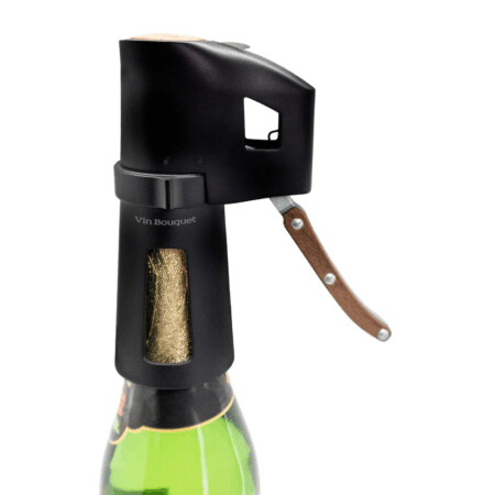 <p><strong>Vin Bouquet Отварачка за шампанско с дървена дръжка</strong><br /><strong>• Размери:</strong><span> <span>18,5 x 13 x 6 </span>см.</span><br /><strong>• Тегло:</strong><span> 0,145 гр.</span><br /><strong>• Материал:</strong><span> Неръждаема стомана, дърво</span><br /><strong>Производител: Vin Bouquet, Испания </strong></p><br />Марка: Vin Bouquet <br />Модел: VB FID 1486<br />Доставка: 2-4 работни дни<br />Гаранция: 2 години