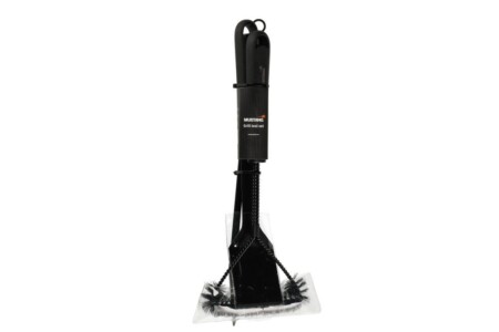 <p><strong>MUSTANG Комплект за BBQ “Black Line“ - 3 части</strong><br /><strong>• Материал:</strong><span> неръждаема стомана, пластмаса<br /></span><strong>• Размери:</strong><span> 16 х 7 х 40 см <br /><strong>• Тегло:</strong> 0,580 кг.</span><br /><strong>• Комплектът съдържа:<br /></strong><span> - Шпатула за грил<br /> - Щипка за грил</span><br /><span> - Четка за грил<br /><strong>• Цвят: </strong>черен<br /><strong>• Не е подходящ за съдомиялна машина</strong></span><br /><strong>Производител: Tammer Brands/ Финландия</strong></p><br />Марка: MUSTANG <br />Модел: TB MUS 641722<br />Доставка: 2-4 работни дни<br />Гаранция: 2 години
