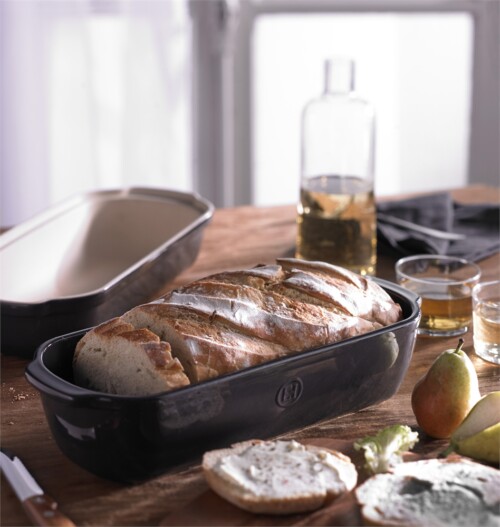 <p><span style="color: #000000;"><strong>EMILE HENRY Керамична форма за печене на хляб "LARGE BREAD LOAF BAKER"</strong></span><br /><span style="color: #000000;">• <strong>Ръчно изработена от 100% естествени материали<br />• Устойчива на температури: </strong>- 20º С до + 270º С<strong><br />• Равномерно разпределение на топлината<br />• Задържа топлината на ястието по-дълго от обикновените съдове<br />• Висока устойчивост на надраскване <br /></strong>• </span><strong><span style="color: #000000;">Материал:</span>  <span style="color: #ff0000;">HR® Ceramic (High Resistance) <span style="color: #000000;">/ Високо устойчива керамика / </span><br /><span style="color: #000000;">• Без съдържание на олово, кадмий и никел</span><span style="color: #000000;"> <br />• Външен размер вкл.дръжките:</span></span></strong><span style="color: #ff0000;"><span style="color: #000000;"> 39 х 16,5 х 15 см </span></span><strong><span style="color: #ff0000;"><span style="color: #000000;"><br />• Вътрешен размер: </span></span></strong><span style="color: #ff0000;"><span style="color: #000000;">33,5 х 13 х 14 см</span></span><span style="color: #ff0000;"><span style="color: #000000;"><br />• <strong>Размер на опаковката:</strong> 43 х 17,5 х 18 см (ДхШхВ)<br /><strong>• Тегло: </strong>3 кг<br />• <strong>Тегло с опаковката: </strong>3,59 кг</span></span><span style="color: #ff0000;"><br /></span><span style="color: #ff0000;"><span style="color: #000000;"><strong>• Вместимост:</strong> 4,5 литра<br /></span><span style="color: #000000;">• <strong>Цвят: </strong>трюфел<br /></span><span style="color: #000000;">• <strong>Подходяща за: </strong>фурна / микровълнова фурна / фризер / съдомиялна машина</span><br /><strong><span style="color: #000000;">Производител: EMILE HENRY / Франция</span></strong></span></p><br />Марка: Emile Henry <br />Модел: EH 5503-71<br />Доставка: 2-4 работни дни<br />Гаранция: 2 години