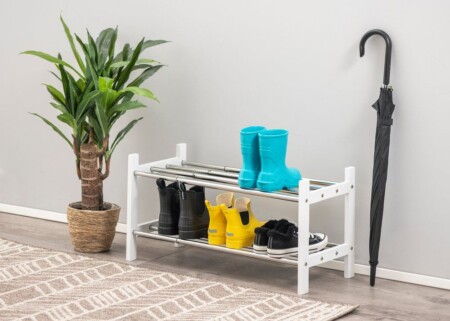 <p><strong><span>4LIVING Регулируема поставка за обувки </span></strong><br />• <strong>Материал: </strong>дъб, неръждаема стомана<br />• <strong>Размери: </strong>57-100 х 30 х 37 см<br />• <strong>Цвят: </strong>бяло / инокс<br />•<strong> Тегло:</strong> 2,35 кг<br /><strong>Производител: Tammer Brands/ Финландия</strong></p><br />Марка: 4LIVING <br />Модел: TB 4Living 239659<br />Доставка: 2-4 работни дни<br />Гаранция: 2 години