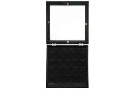 <p><strong>4Living Кутия за кафе капсули със стъклен капак </strong><br /><strong>• Материал:</strong><span> дърво, стъкло</span><br /><strong>• Размери: </strong>24 х 24 х<span> 5,5 см.</span><br /><strong>• За 25 бр капсули (тип NESPRESO)</strong><br /><strong>• Тегло:</strong><span> 0,69 кг.</span><br /><strong>Производител: Tammer Brands/ Финландия</strong></p><br />Марка: 4LIVING <br />Модел: TB 4Living 623469<br />Доставка: 2-4 работни дни<br />Гаранция: 2 години