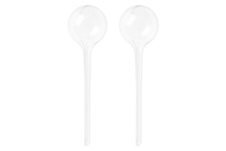 <p><strong><span>4LIVING К-т от 2бр. глобуси за самополиване</span></strong><br />• <strong>Материал: </strong>полиетилен<br />• <strong>Вместимост: </strong>240 мл<br />• <strong>Цвят:</strong>прозрачни<br /><strong>Производител: Tammer Brands/ Финландия</strong></p><br />Марка: 4LIVING <br />Модел: TB 4Living 324977<br />Доставка: 2-4 работни дни<br />Гаранция: 2 години