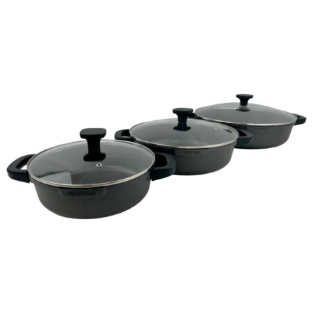 <p><strong>Nerthus Индукционна плитка тенджера със стъклен капак Ø 24 см.</strong><br /><strong>• Материал:</strong> лят алуминий<br /><strong>• Покритие:</strong> Незалепващо покритие<strong> Quantanium,</strong> подсилено с титаниеви частици<br /><strong>• Диаметър:</strong> Ø 24 см.<br /><strong>• Височина:</strong> 7,5 см.<br /><strong>• Вместимост:</strong> 2,8 л.<br /><strong>• Тегло:</strong> 1,600 кг.<br /><strong>• Със стъклен капак<br /></strong><strong>• Силиконови протектори на дръжките<br /></strong><strong>Производител: Vin Bouquet, Испания<br /></strong><strong>Подходяща за:</strong></p>
<p><strong><img src="https://www.vip-giftshop.com/media/shema/induction.jpg" alt="" width="202" height="61" /></strong></p><br />Марка: Vin Bouquet <br />Модел: VB FIH 1557<br />Доставка: 2-4 работни дни<br />Гаранция: 2 години