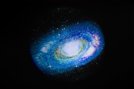 <p><strong>FINNLUMOR Лампа проектор - Галактика</strong><br /><strong>• Размери:</strong><span> 12</span><span> х 11 x 13 см.<br /><strong>• Тегло: </strong>0,330 кг.<br /><span><strong>• Материал:</strong> пластмаса<strong><br />• Включени 4 диска</strong><br /></span></span><span><span><strong>• Включен USB кабел</strong></span></span><br /><strong>Производител: Tammer Brands/ Финландия</strong></p><br />Марка: FINNLUMOR <br />Модел: TB Finnlumor 648205<br />Доставка: 2-4 работни дни<br />Гаранция: 2 години