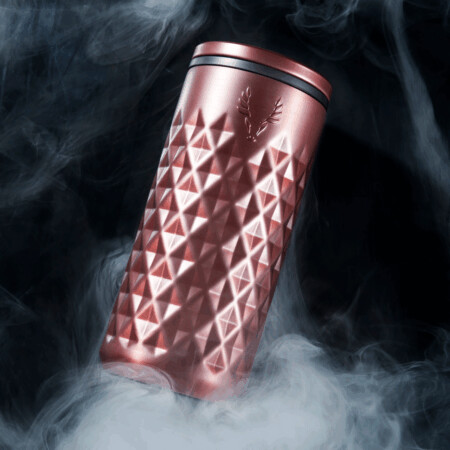 <p><strong>VISKI Термочаша с вакуумна изолация и керамично покритие “PARAGON“ - 470 мл - цвят пепел от рози</strong><br /><strong>• Материал: </strong>неръждаема стомана<br /><strong>• Керамично покритие във вътрешността<br />• Двойни стени с вакуумна изолация</strong><br /><strong>• Размер:</strong><span> 8 х 8 х 17,8 см</span><br /><strong>• Тегло: </strong><span>0,257 кг.<br /><strong>• Цвят:</strong> пепел от рози</span><br /><strong>• Вместимост: </strong><span>470 мл</span><br /><strong>• Само ръчно измиване</strong><span><br /></span><strong>Производител:</strong><span> Viski® / САЩ</span></p><br />Марка: TRUEBRANDS <br />Модел: VISKI 11569<br />Доставка: 2-4 работни дни<br />Гаранция: 2 години