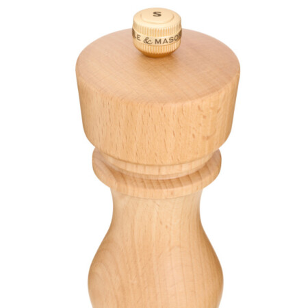 <p><strong>COLE & MASON Мелничка за пипер &ldquo;LONDON&ldquo; - 18 см. - цвят натурален - с механизъм за прецизност</strong><br /><strong>&bull; Диаметър:&nbsp;</strong><span>&Oslash; 5,8 см.</span><br /><strong>&bull;&nbsp;Височина:</strong><span>&nbsp;18 см.<br /><strong>&bull; Тегло:</strong>&nbsp;0,260 кг.&nbsp;</span><br /><strong>&bull;&nbsp;Материал:</strong><span>&nbsp;буково дърво, стомана</span><br /><strong>&bull;&nbsp;Механизъм:&nbsp;</strong><span>закалена въглеродна стомана</span><br /><span><strong>&bull;&nbsp;Да не се мокри с вода!<br /><span style="color: #ff0000;">&bull;</span></strong></span><span>&nbsp;<strong><span style="color: #ff0000;">Не използвайте мелничките за различни от сол и черен пипер продукти!!!&nbsp;</span><br /><span style="color: #ff0000;"><strong>&bull;&nbsp;Не поставяйте сол в мелницата за пипер, тъй като това ще разяде механизма от въглеродна стомана!</strong></span><br /></strong></span><strong>Производител: Cole&Mason / Англия</strong></p><br />Марка: COLE & MASON <br />Модел: Cole & Mason H 233130<br />Доставка: 2-4 работни дни<br />Гаранция: 2 години