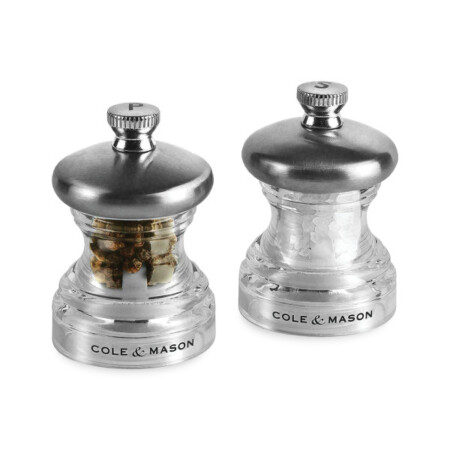 <p><strong>COLE & MASON Мелничка за сол &ldquo;BUTTON&ldquo; - 6,5 см.</strong><br /><strong>&bull;&nbsp;Височина:</strong><span>&nbsp;6,5 см.</span><br /><strong>&bull;&nbsp;Материал:</strong><span>&nbsp;акрил, стомана, керамика</span><br /><strong>&bull;&nbsp;Цвят:</strong><span>&nbsp;хром</span><br /><strong>&bull; Механизъм:&nbsp;</strong><span>керамичен</span><strong><br /></strong><span style="color: #ff0000;"><strong>&bull;&nbsp;Да не се мокри с вода!<br />&bull;</strong></span><span>&nbsp;<strong><span style="color: #ff0000;">Не използвайте мелничките за различни от&nbsp;каменна сол и черен пипер&nbsp;продукти!!!&nbsp;</span><br /></strong></span><span><strong>Производител: Cole&Mason / Англия</strong></span></p><br />Марка: COLE & MASON <br />Модел: Cole & Mason H 243312<br />Доставка: 2-4 работни дни<br />Гаранция: 2 години