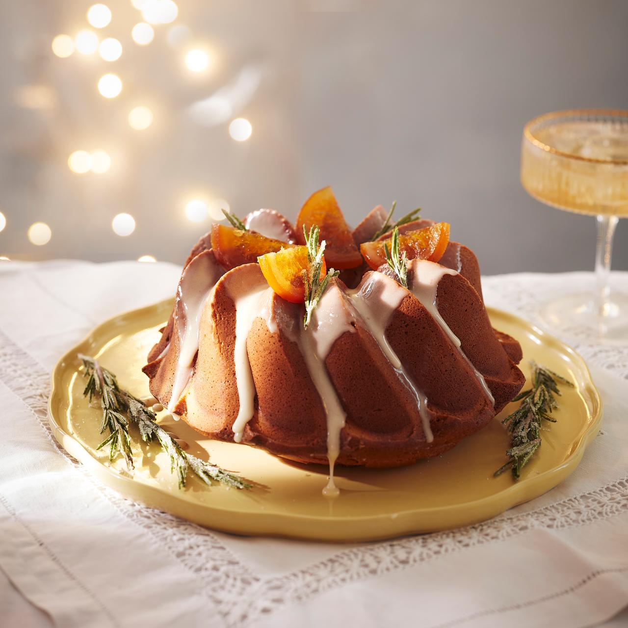 <p><span style="color: #000000;"><strong>EMILE HENRY Керамично плато "MADELEINE SERVING PLATE" </strong></span><br /><span style="color: #000000;">&bull; <strong>Ръчно изработено от 100% естествени материали<br />&bull; Устойчиво на температури: </strong>- 20&ordm; С до + 270&ordm; С<strong><br />&bull; Равномерно разпределение на топлината<br />&bull; Задържа топлината на ястието по-дълго от обикновените съдове<br />&bull; Висока устойчивост на надраскване&nbsp;<br /></strong>&bull; </span><strong><span style="color: #000000;">Материал:</span>&nbsp;&nbsp;<span style="color: #ff0000;">HR&reg; Ceramic (High Resistance) <span style="color: #000000;">/ </span></span></strong><span style="color: #ff0000;"><span style="color: #000000;">Високо устойчива керамика</span></span><strong><span style="color: #ff0000;"><span style="color: #000000;"> / </span><br /><span style="color: #000000;">&bull; Без съдържание на олово, кадмий и никел</span><br /><span style="color: #000000;">&bull;&nbsp;Размери: </span></span></strong><span style="color: #ff0000;"><span style="color: #000000;">&Oslash;</span></span><span style="color: #ff0000;"><span style="color: #000000;">&nbsp;</span></span><span style="color: #ff0000;"><span style="color: #000000;">31</span></span><span style="color: #ff0000;"><span style="color: #000000;">&nbsp;х 2</span></span><span style="color: #ff0000;"><span style="color: #000000;">&nbsp;см</span></span><span style="color: #ff0000;"><br /></span><span style="color: #ff0000;"><span style="color: #000000;"><strong>&bull; Тегло: </strong>1,25 кг</span><br /><span style="color: #000000;">&bull; <strong>Цвят: </strong>бонбонено розов</span><br /><span style="color: #000000;">&bull; <strong>Подходящо за: </strong>фурна / микровълнова фурна / фризер / съдомиялна машина</span><br /><strong><span style="color: #000000;">Производител: EMILE HENRY / Франция</span></strong></span></p><br />Марка: Emile Henry <br />Модел: EH 8953-47<br />Доставка: 2-4 работни дни<br />Гаранция: 2 години