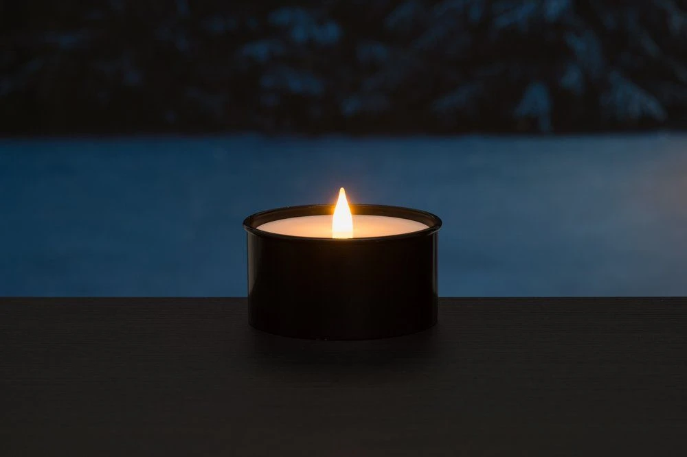 FINNLUMOR LED свещ с 3D пламък “Marchall“ - черна