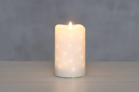 FINNLUMOR Восъчна LED свещ с 3D пламък - бяла - 13 см.