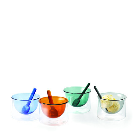 <p><span style="font-size: medium;"><span style="font-size: small;"><strong>PHILIPPI Двустенна стъклена купичка за сладолед с лъжица &ldquo;GELATO&ldquo; </strong></span><br /><span style="font-size: small;"><strong>&bull; Комплект: </strong>1бр&nbsp;купичка + 1бр лъжичка<strong><br />&bull; Цвят: </strong>карамел<strong><br />&bull; Материал: </strong>цветно, ръчно издухано стъкло<br />&bull; <strong>С двойни стени</strong><br /><strong>&bull; Размери:</strong>&nbsp;10 x 10 x 7 (h) см<br /><strong>&bull; Тегло:</strong> 0,180 кг</span><br /><span style="font-size: small;"><strong>Производител: </strong>PHILIPPI / Германия</span><br /><br /></span></p><br />Марка: PHILIPPI <br />Модел: PH 113018<br />Доставка: 2-4 работни дни<br />Гаранция: 2 години