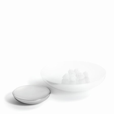 <p><span style="font-size: medium;"><span style="font-size: small;"><strong>PHILIPPI Купа &ldquo;UNO&ldquo; - размер S</strong></span><br /><span style="font-size: small;"><strong>&bull; Материал: </strong>полирана неръждаема стомана с висок гланц<br /><strong>&bull; С двойни стени</strong><br /><strong>&bull; Размер:</strong>&nbsp;16 x 16 x 4 (h) см<br /><strong>&bull; Тегло:</strong> 0,600 кг</span><br /><span style="font-size: small;"><strong>Производител: </strong>PHILIPPI / Германия</span><br /><br /></span></p><br />Марка: PHILIPPI <br />Модел: PH 202039<br />Доставка: 2-4 работни дни<br />Гаранция: 2 години