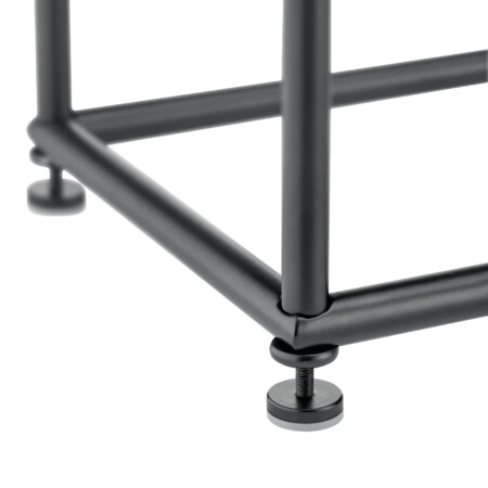 <p><strong>BLOMUS Двойна поставка за кърпи MODO </strong><br /><strong>&bull; Размер: </strong>60 х 18 х&nbsp;84&nbsp;<span>см<br /><strong>&bull; Тегло: </strong>3,37 кг</span><br /><strong>&bull; Материал:</strong><span>&nbsp;праховобоядисана неръждаема стомана</span><br /><strong>&bull; Цвят:</strong><span>&nbsp;черен</span><br /><strong>&bull; Производител:</strong><span>&nbsp;BLOMUS, Германия<br /><em><strong>DESIGN: Studio Blomus</strong></em><br /></span></p><br />Марка: BLOMUS <br />Модел: BLOMUS 67565<br />Доставка: 2-4 работни дни<br />Гаранция: 2 години