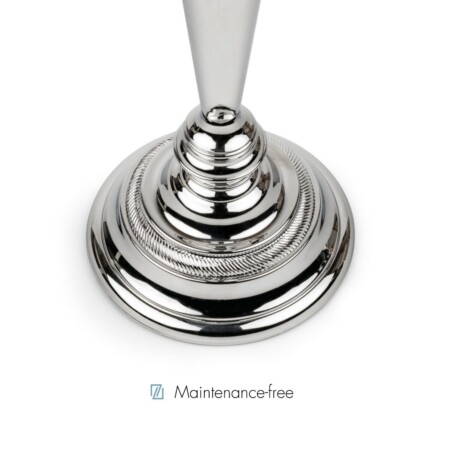 <p><strong>ZILVERSTAD Свещник &ldquo;CLASSIC&ldquo;<br />&bull; Размер:</strong> 9,6 x 9,6 x 25,2 см <br />&bull; <strong>За 1бр свещ</strong><br /><strong>&bull; Цвят: </strong>сребро<br /><strong>&bull; Тегло:</strong> 0,420 кг <br /><strong>&bull; Бранд:</strong> ZILVERSTAD <br /><strong>Производител: Bredemeijer Group / Нидерландия</strong></p><br />Марка: Bredemaijer Group <br />Модел: ZV 7530060<br />Доставка: 2-4 работни дни<br />Гаранция: 2 години